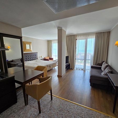 Royal Beach Private Apartments Sunny Beach Esterno foto