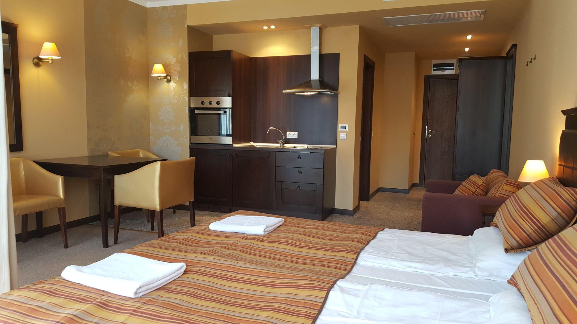 Royal Beach Private Apartments Sunny Beach Esterno foto